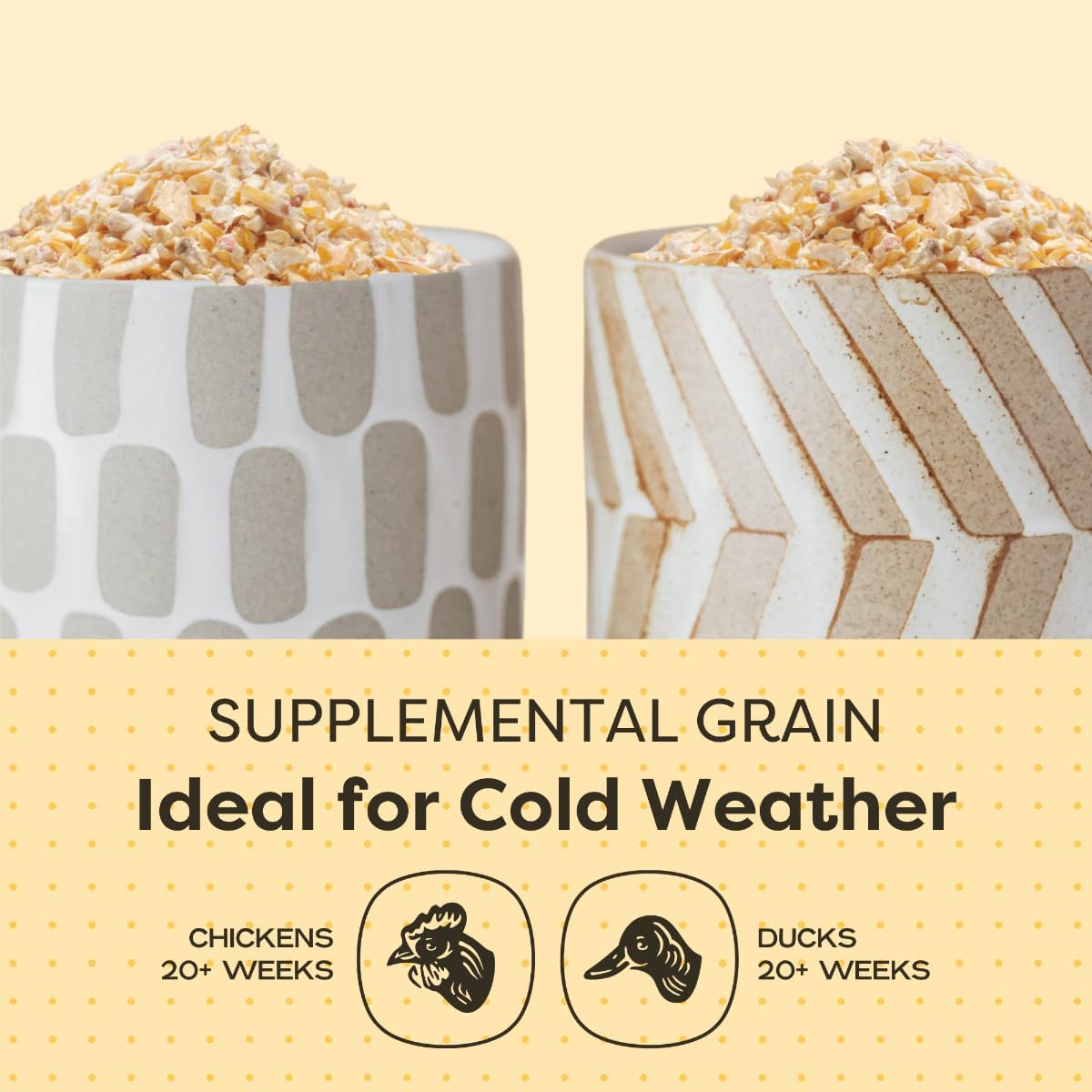 Scratch and Peck Feeds Cluckin’ Good Cracked Corn  8 libras  Suplemento de carbohidratos y proteínas para pollo  Proyecto orgánico y sin OMG