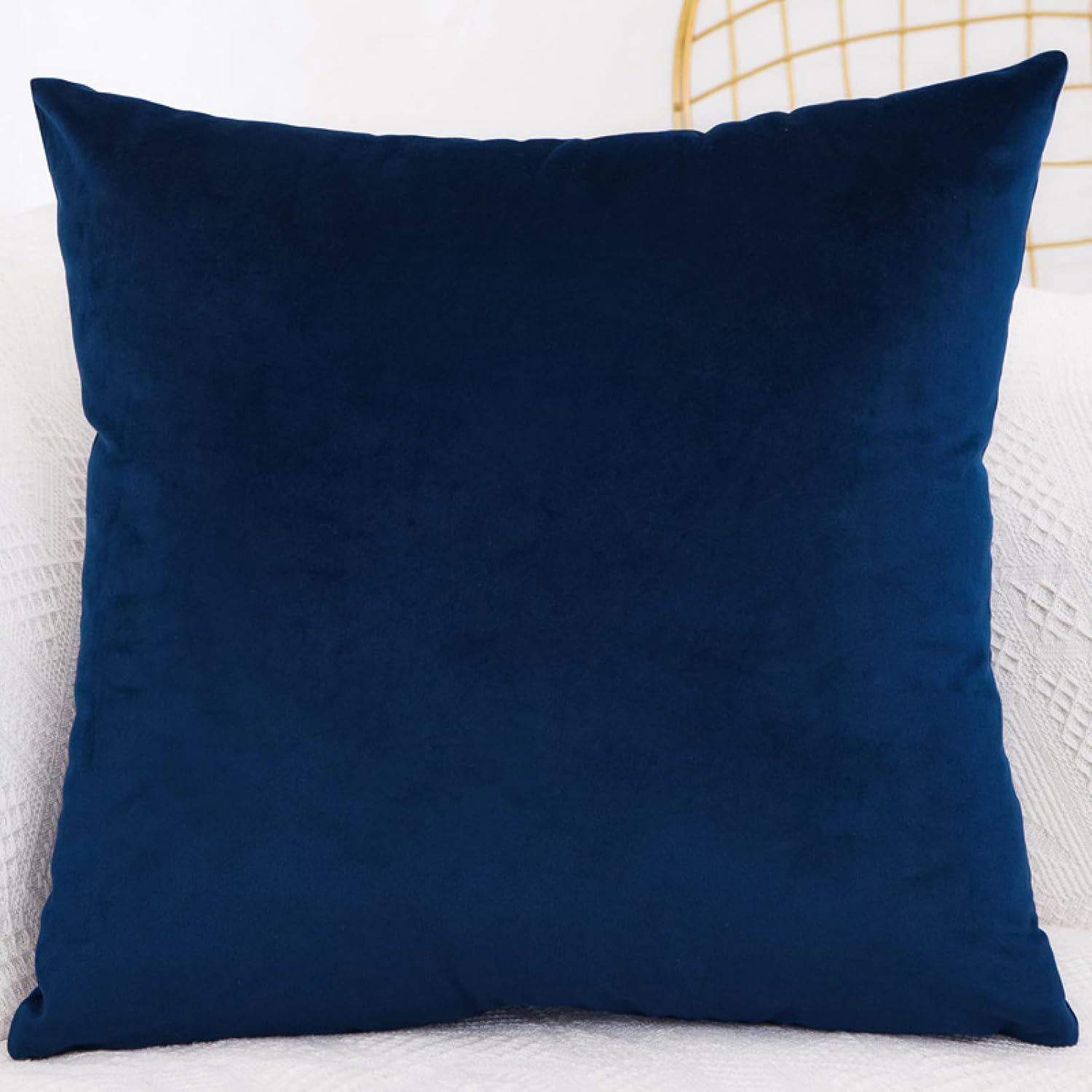 Juego de 2 fundas de almohada cuadradas decorativas de terciopelo azul oscuro, para interiores y exteriores, funda de almohada para sofá, 18 x 18