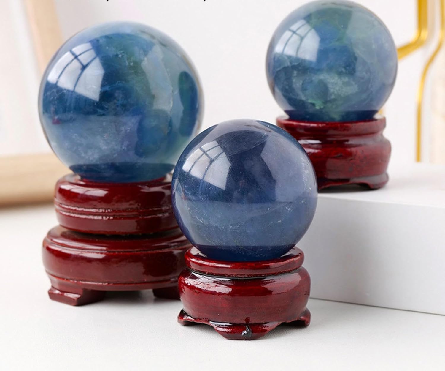 Esfera de esfera de cristal de cuarzo de fluorita azul y verde natural, esfera escultura, bola decorativa con soporte de madera, decoración del