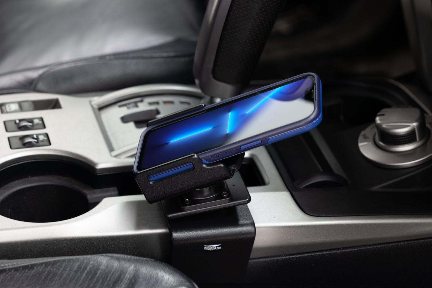 Scosche PC834492 ProClip – Soporte de consola compatible con SUV Toyota 4Runner 2010-2023 (solo base de montaje)