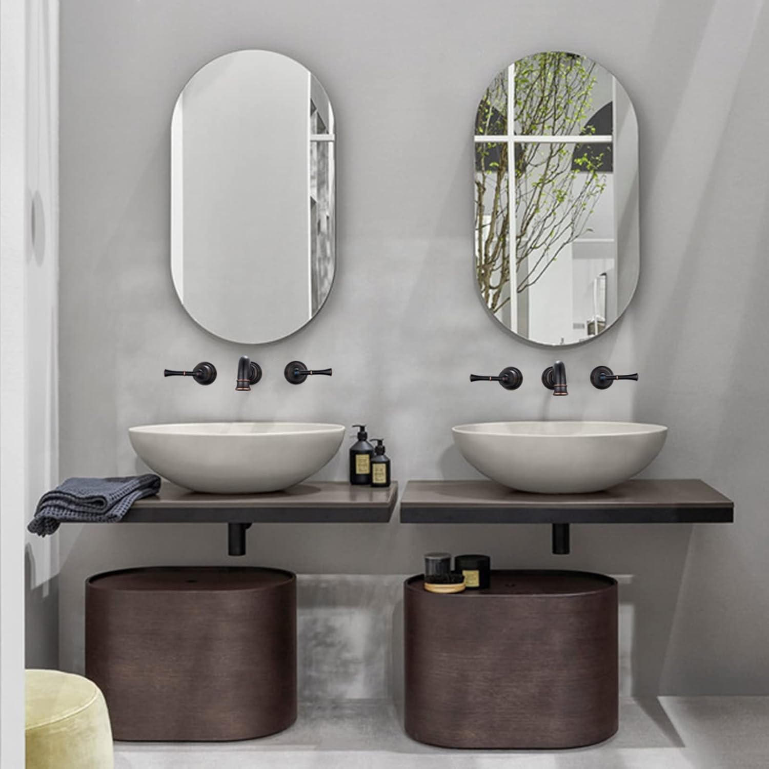 Grifo de fregadero de baño de montaje en pared, 3 agujeros, ORB, 2 manijas de palanca, 8 pulgadas, grifo de lavabo generalizado, caño giratorio de