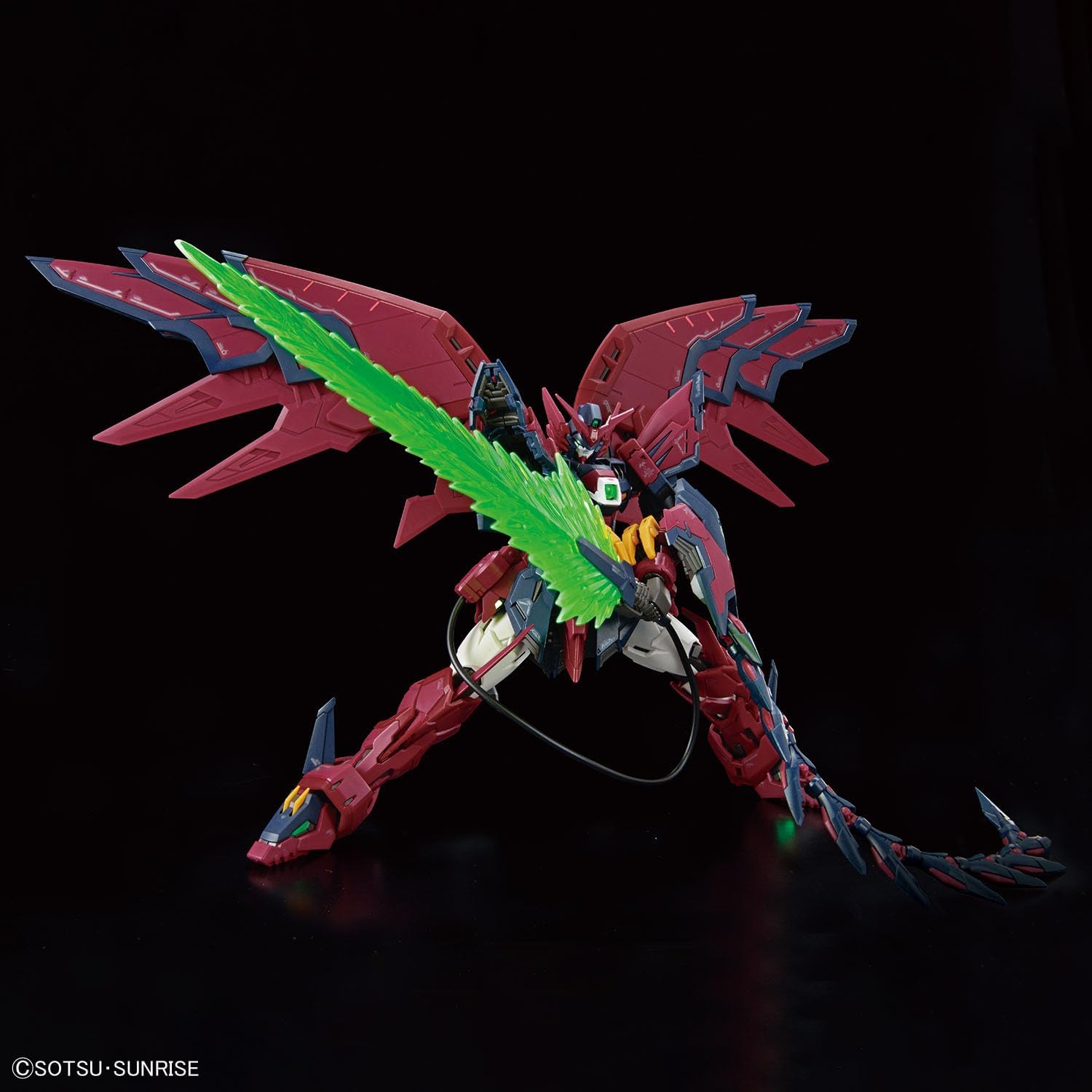 Bandai Hobby – Gundam Wing – #38 Gundam Epyon, Bandai Spirits RG 1144 Model Kit