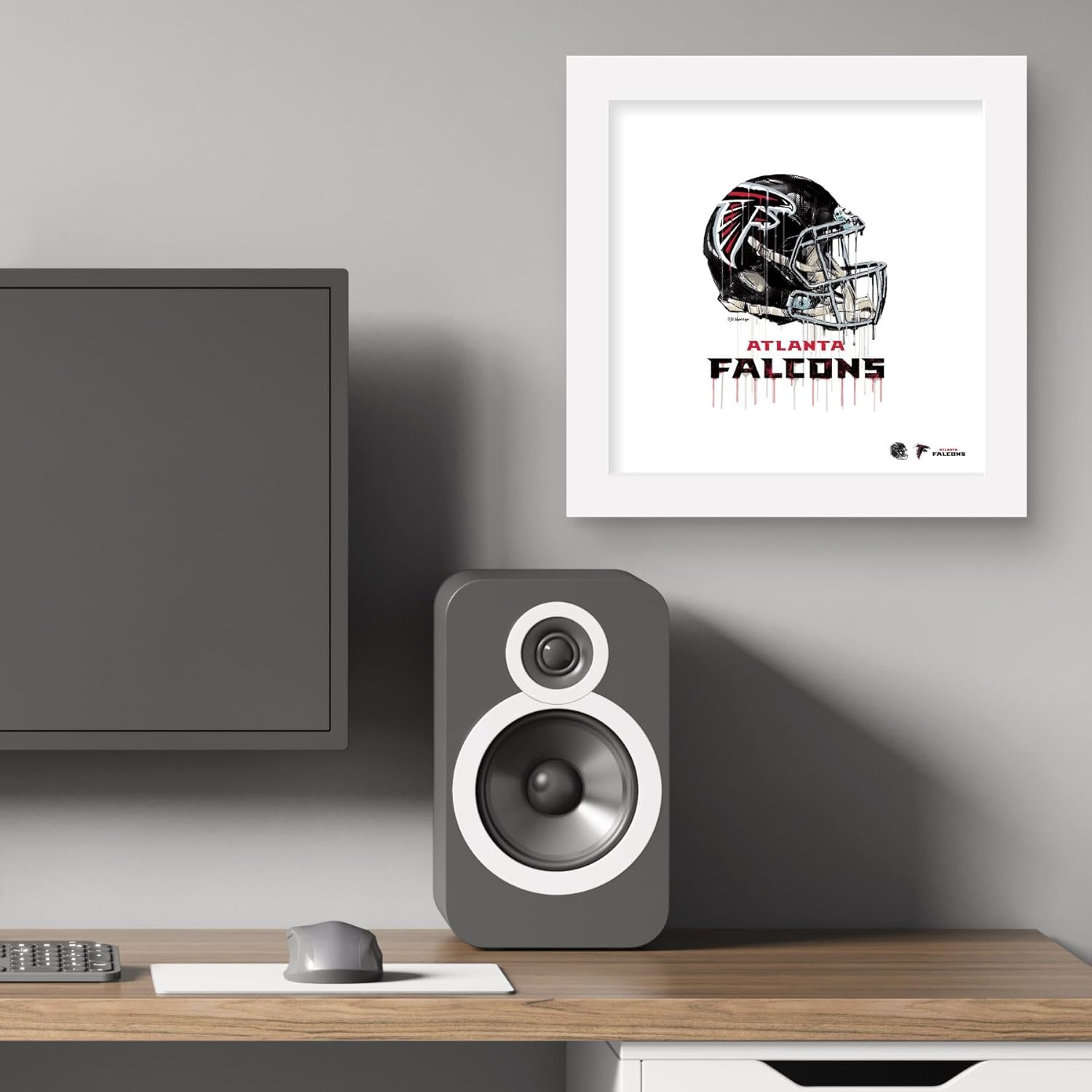 Trends International Gallery Pops NFL Atlanta Falcons – Póster de pared con casco de goteo, 12.00 x 12.00 pulgadas, versión de marco blanco