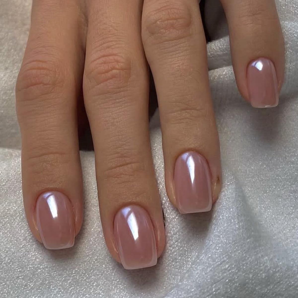 Rilafuvu Uñas postizas cortas a presión en polvo de perla, uñas postizas blancas, uñas acrílicas brillantes, uñas francesas de pegar, uñas postizas