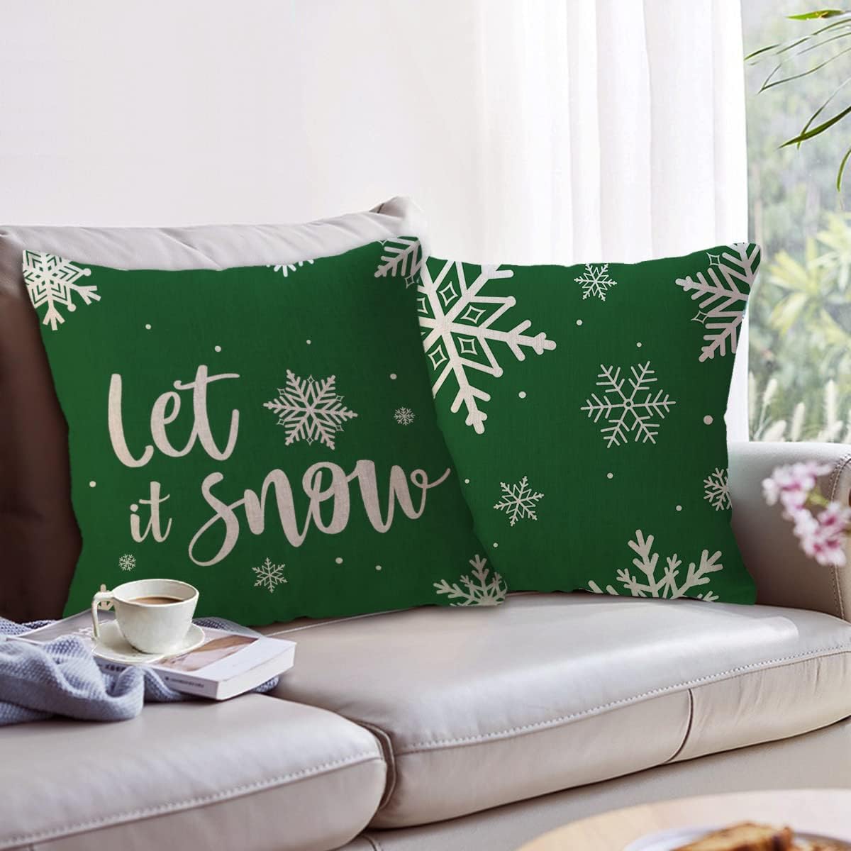 Juego de 2 fundas de almohada decorativas de invierno verde de 18 x 18 pulgadas, decoraciones navideñas de granja, copos de nieveLet It Snow para
