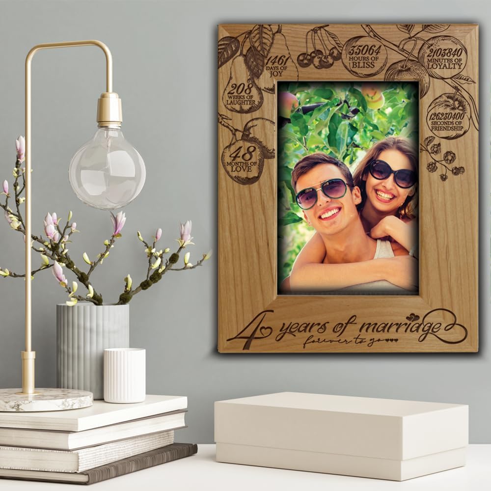 BELLA BUSTA -4 años de matrimonio-Regalo tradicional de frutas para 4 aniversario de boda para esposa, marido, pareja – Marco de fotos de madera