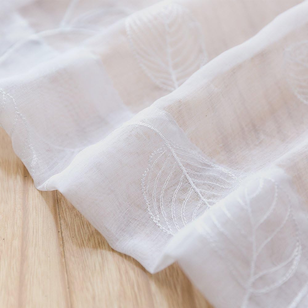 Topick Cortinas transparentes con diseño bordado de hojas, bolsillo para barra, cortinas para ventana de cocina, 2 paneles de 24 pulgadas, color