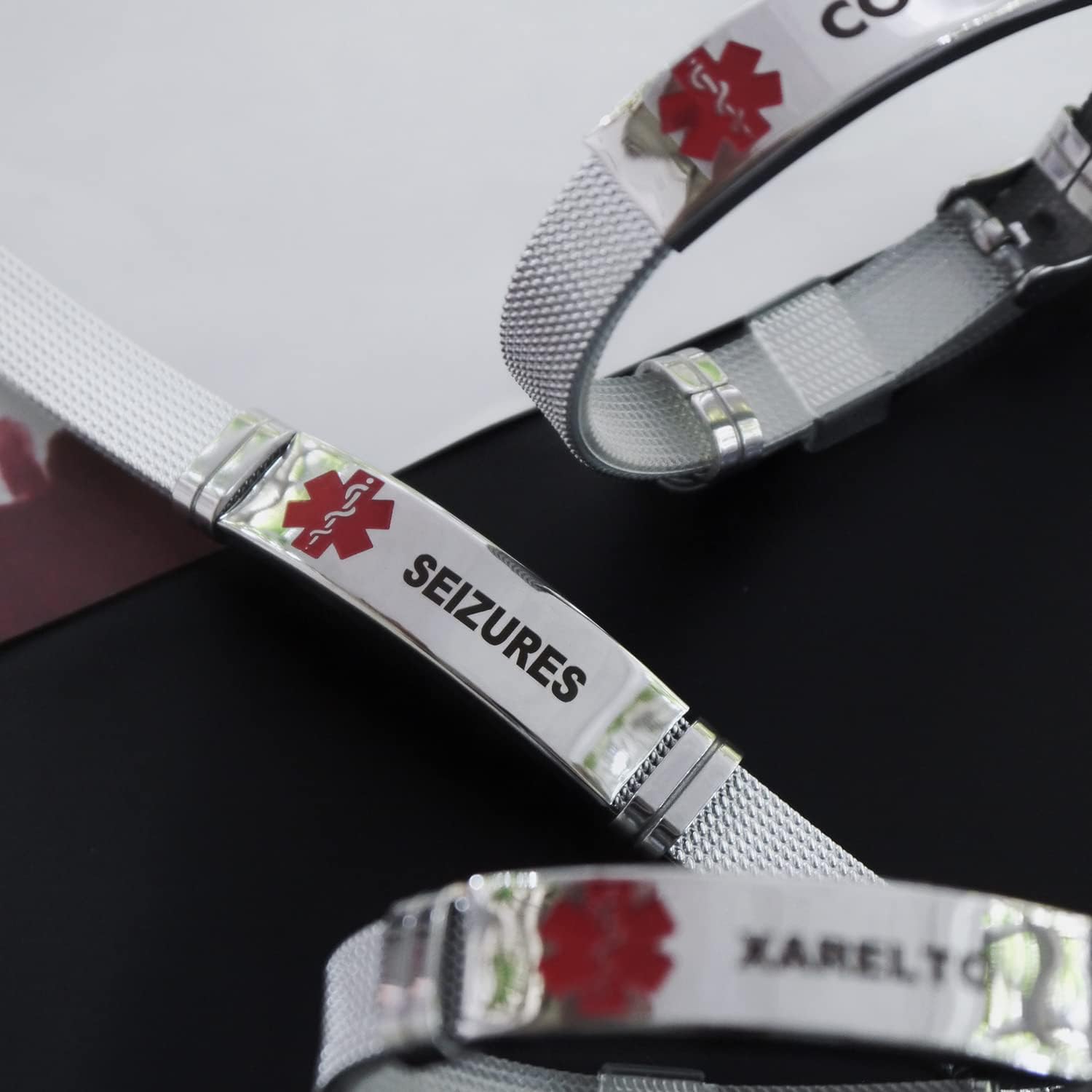 Pulsera de identificación médica de acero inoxidable, diseño de correa de reloj de rejilla, ajustable, identificación de alerta médica de