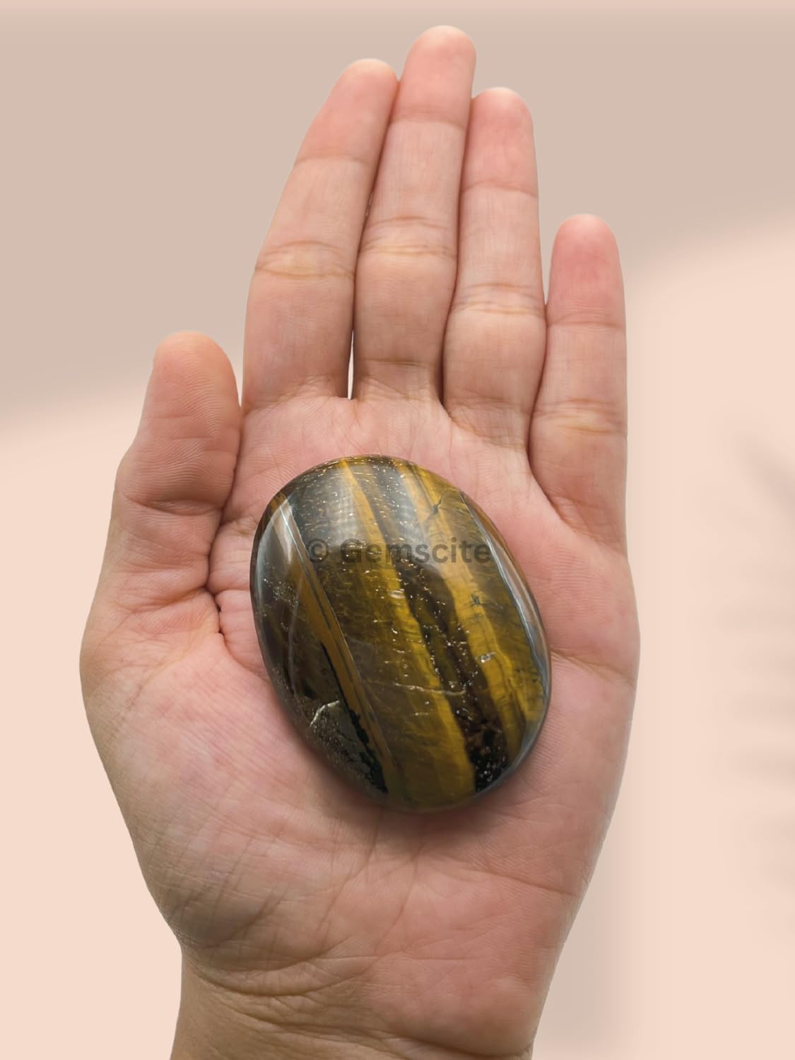 Piedra de palma tallada con ojo de tigre, piedra de palma de bolsillo, curación de reiki y rejilla de cristal para el equilibrio natural de los