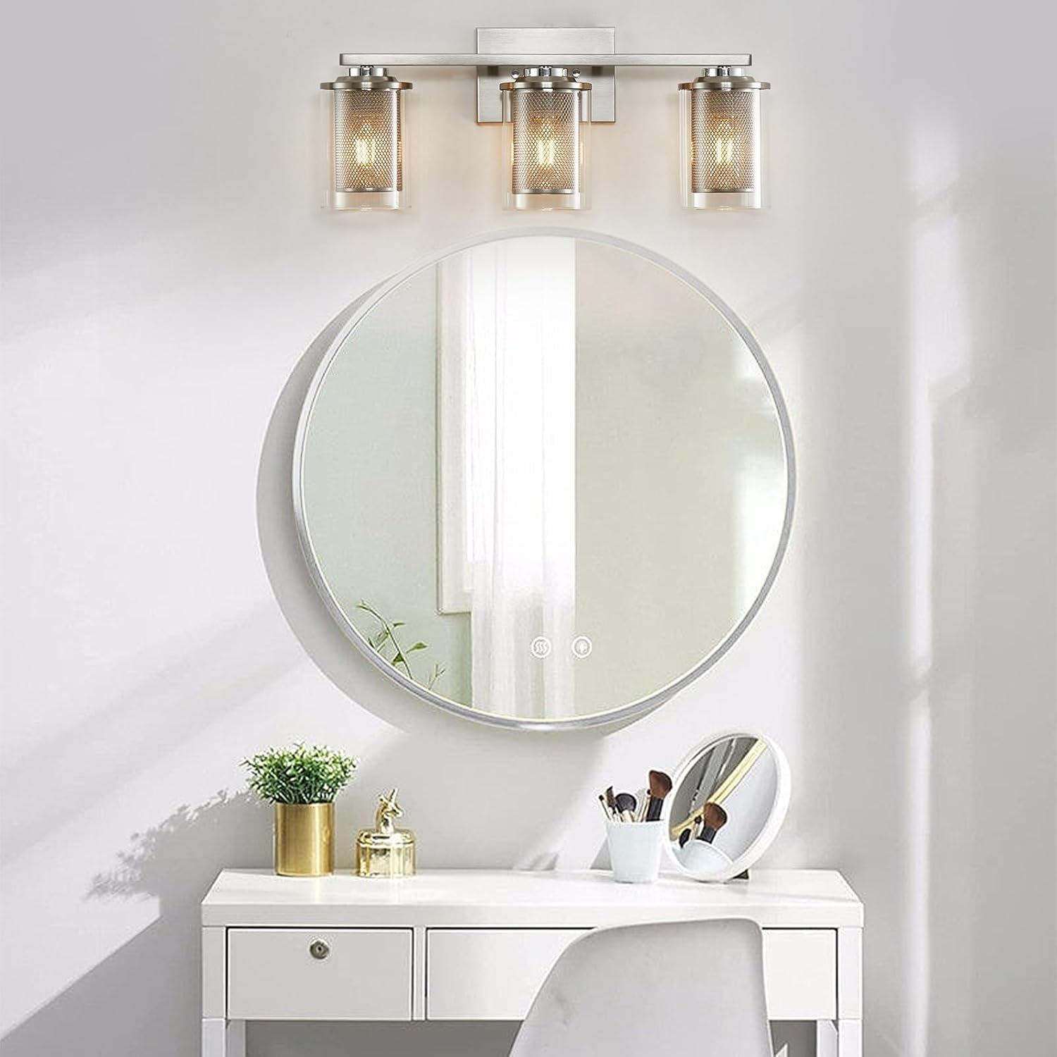 Szleomay Luces de tocador de 3 luces, lámparas de baño de níquel cepillado con pantalla de vidrio transparente y malla de metal, luces de baño