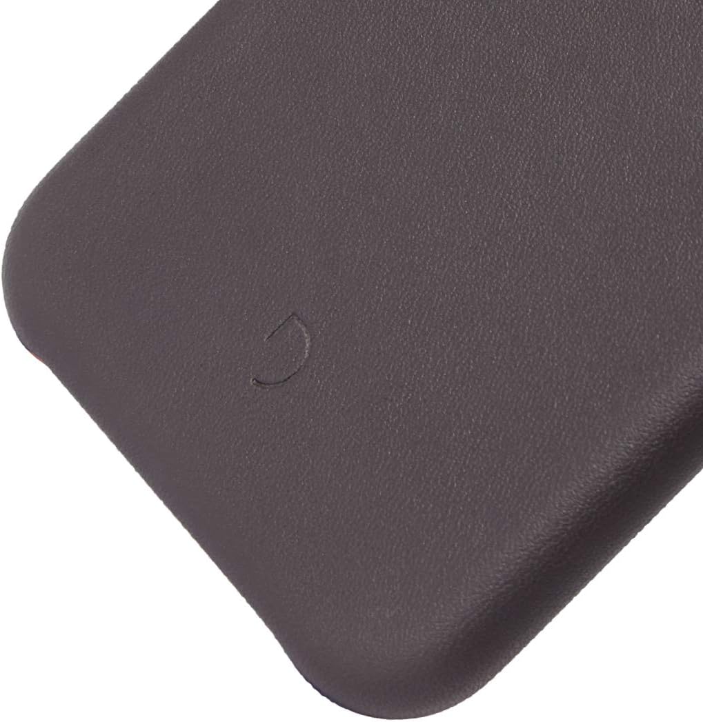 DECODED Funda trasera para iPhone 11 Pro Max – Cuero de grano completo negro, botones de metal, TPU a prueba de golpes