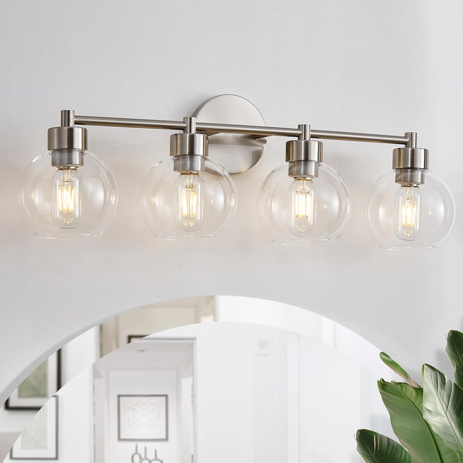 Lámparas de baño, 4 luces de tocador de baño, acabado redondo de níquel cepillado, luces de tocador de baño con pantallas de vidrio transparente de