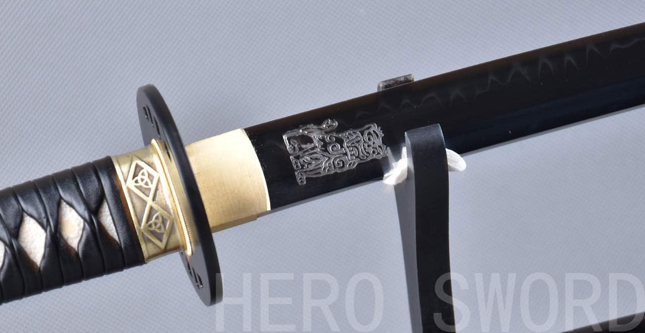 Kill Bill Katana Clay Templado T1095 Acero de Alto Carbono Samurai Japonés Espada Hoja Grabado Grabado Patrón León Maquinilla de afeitar Sharp