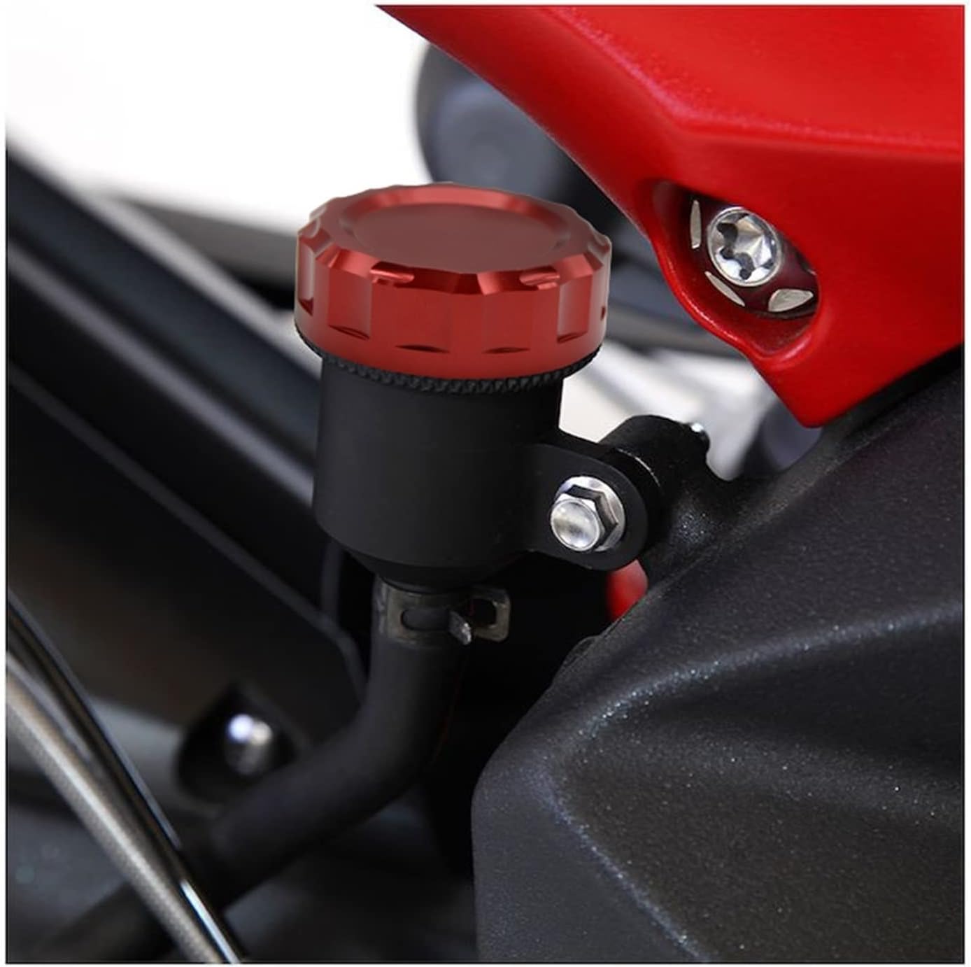 Cover Cap Guard for Yamaha MT07 MT-07 FZ 07 FZ-07 MT 07 2014 2015 2016 2017 Motorcycle Accessories CNC Rear Brake Fluid Reservoir Cover Cap (Color