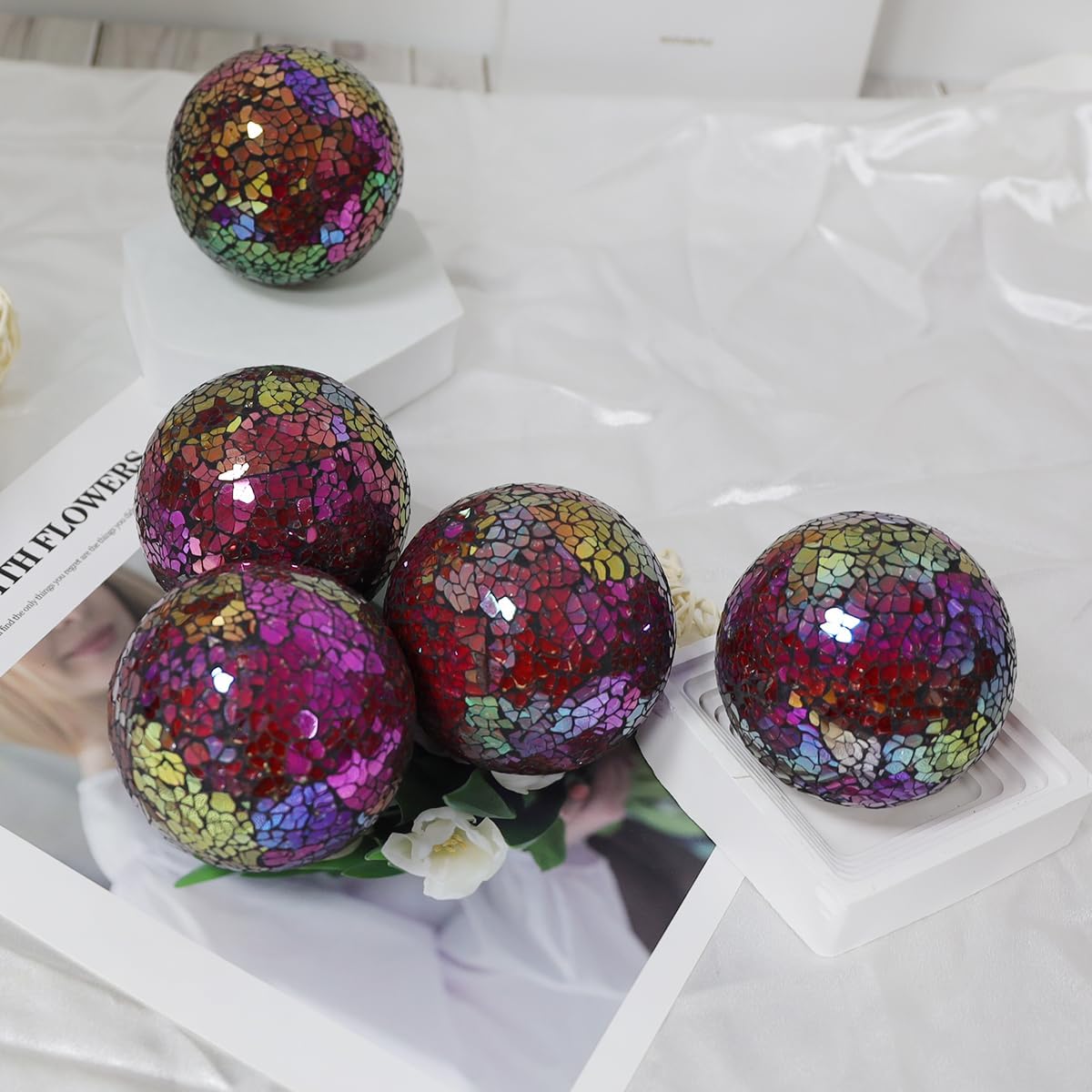 Yatinkim Bolas de vidrio de 3.35 pulgadas, orbes decorativas para tazón, esferas de mosaico negro rojizo, bolas sólidas, decoración de mesa, jarrón