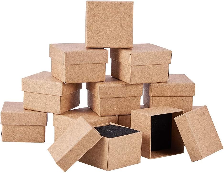 BENECREAT Paquete de 24 cajas pequeñas de cartón para pendientes de 1.88 x 1.8 x 1.33 pulgadas, cajas de regalo cuadradas de cartón para Navidad,