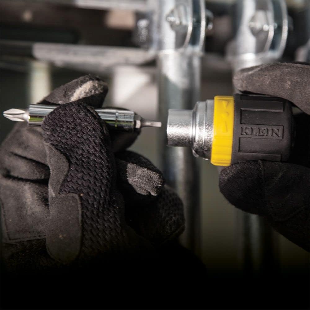 Klein Tool 32593 Desarmador corto de trinquete 6 en 1