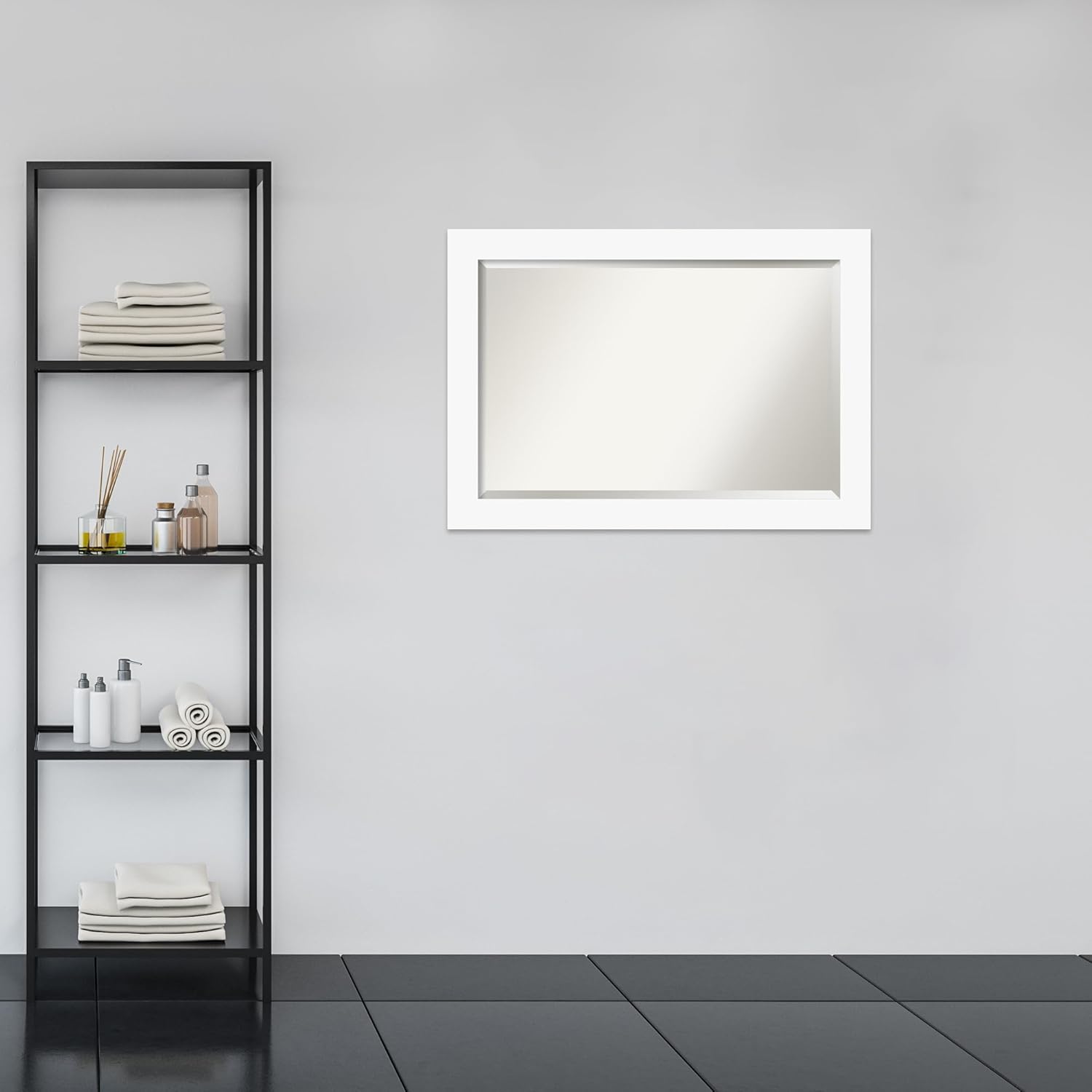 Amanti Art Espejo de baño de madera, espejo de pared blanco básico para usar como espejo de tocador de baño sobre el fregadero (29.5 x 41.5
