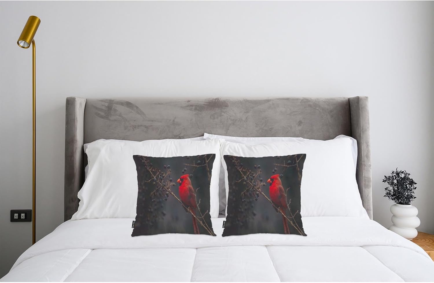 Swono Fundas de almohada de 18 x 18 pulgadas, color rojo cardenal, pájaro y bayas, fundas de cojín bohemias para sofá cama, funda de almohada