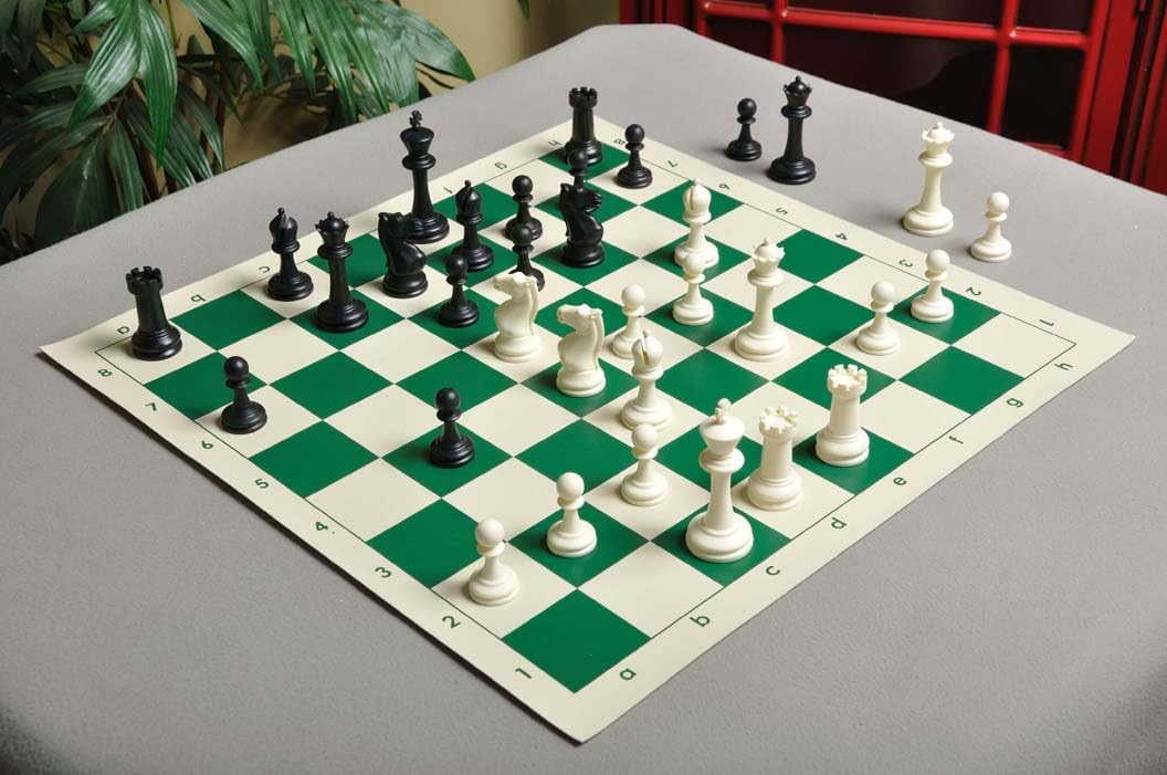 La Casa De Series de Competencia del Staunton piezas de plásticojuego de ajedrez sólo3.75″ Blanco y Negro