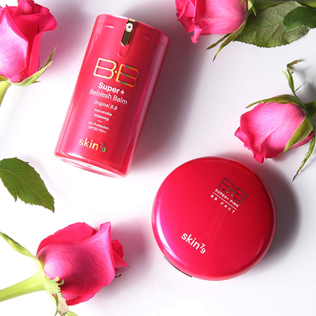 SKIN79 Super Plus Pink BB Pact 0.53 oz – Control de sebo con acabado sedoso, protección solar en polvo, color beige claro