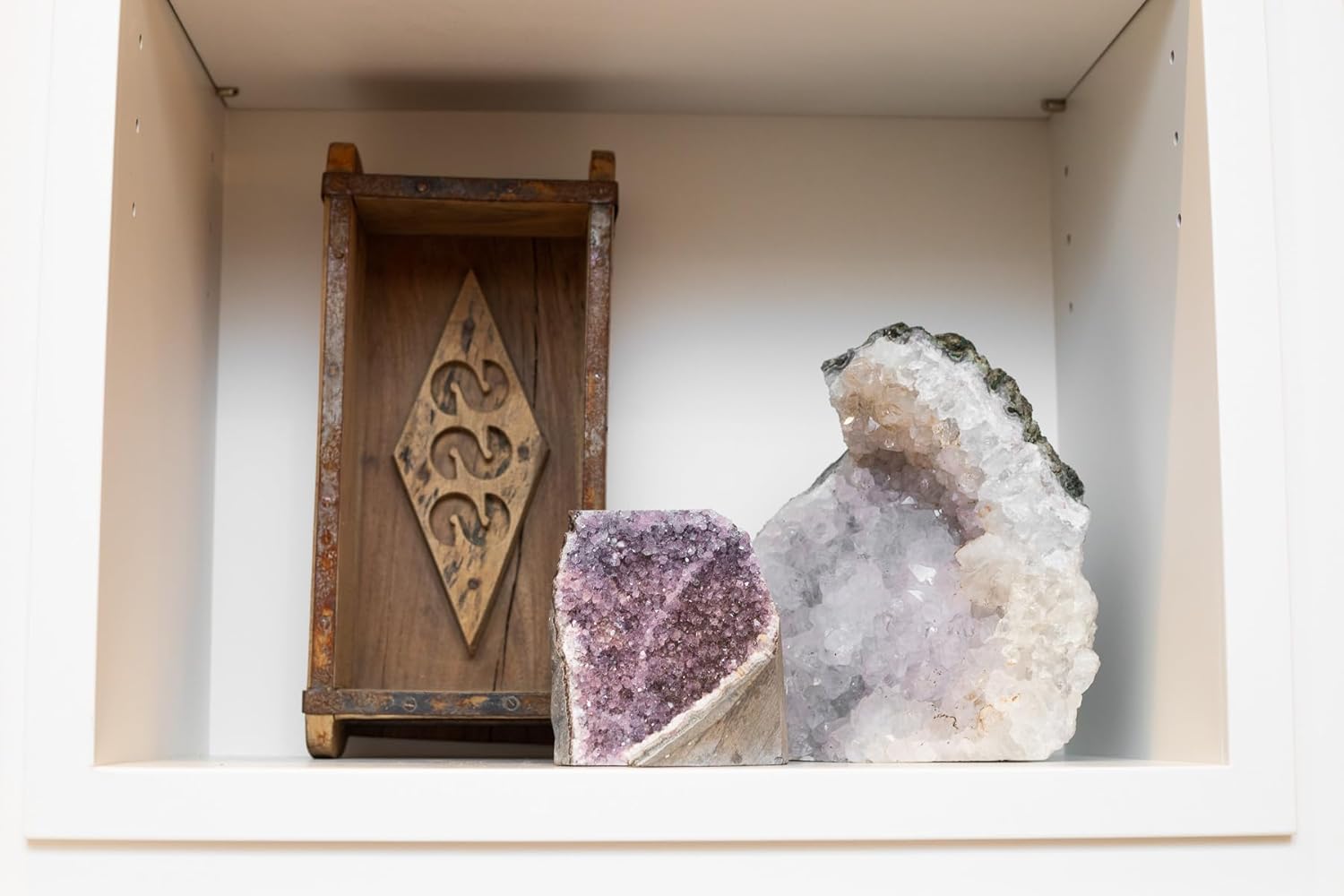 Colección de piedras curativas, base de corte amatista de alta energía, cristal espiritual decorativo para meditación, chakra, decoraciones únicas,