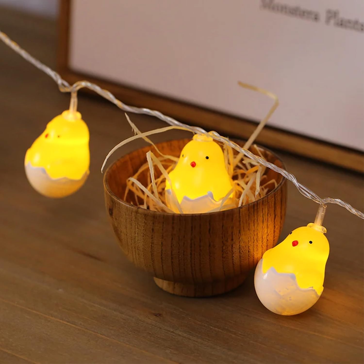 Decoraciones de Pascua para interiores, 10 pies, 20 luces LED de cáscara de huevo de Pascua, luces colgantes de huevos de Pascua, funciona con