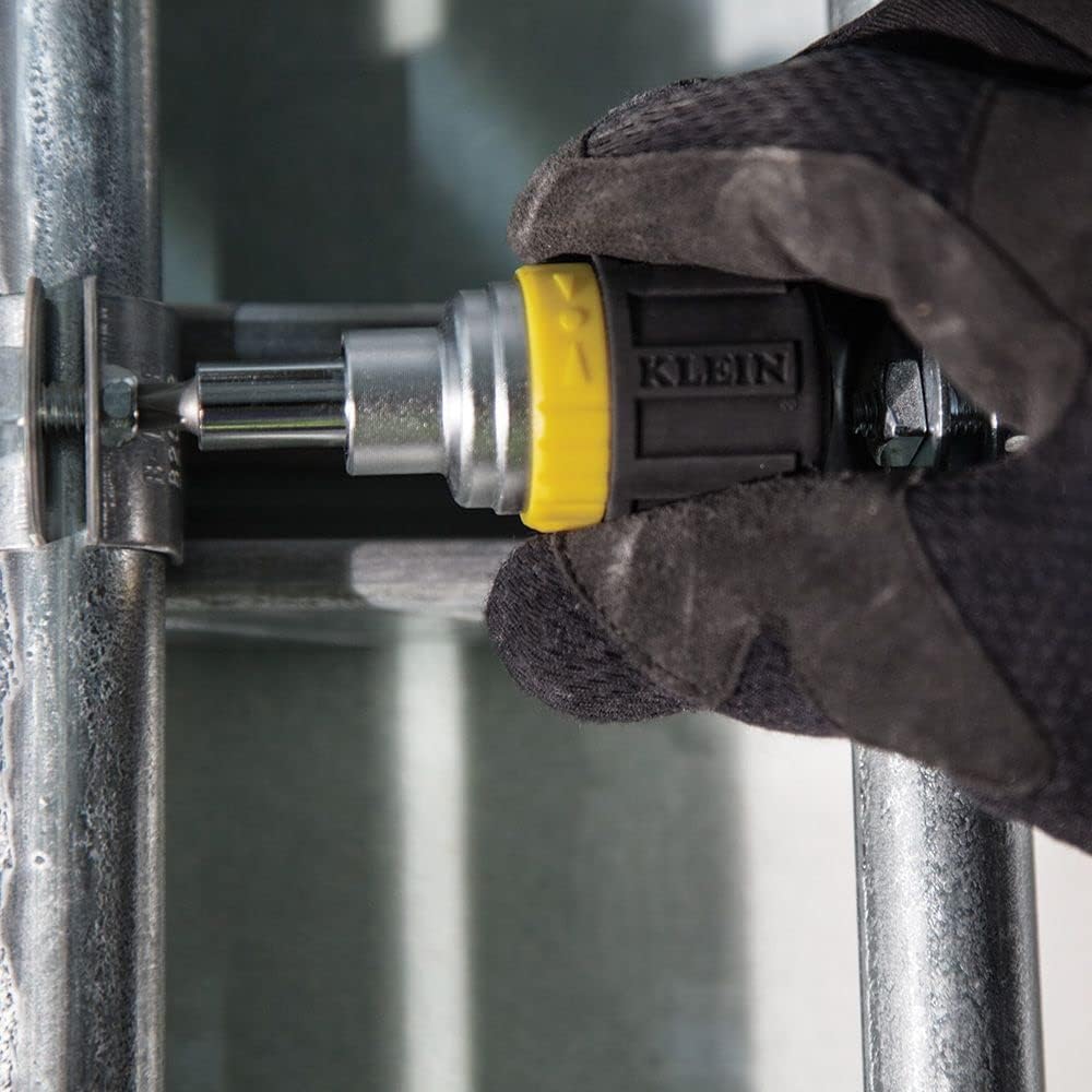 Klein Tool 32593 Desarmador corto de trinquete 6 en 1