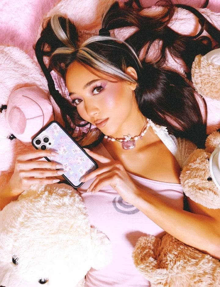 Wildflower Fundas – Funda Bear-y Bow Dream para iPhone 14 Pro