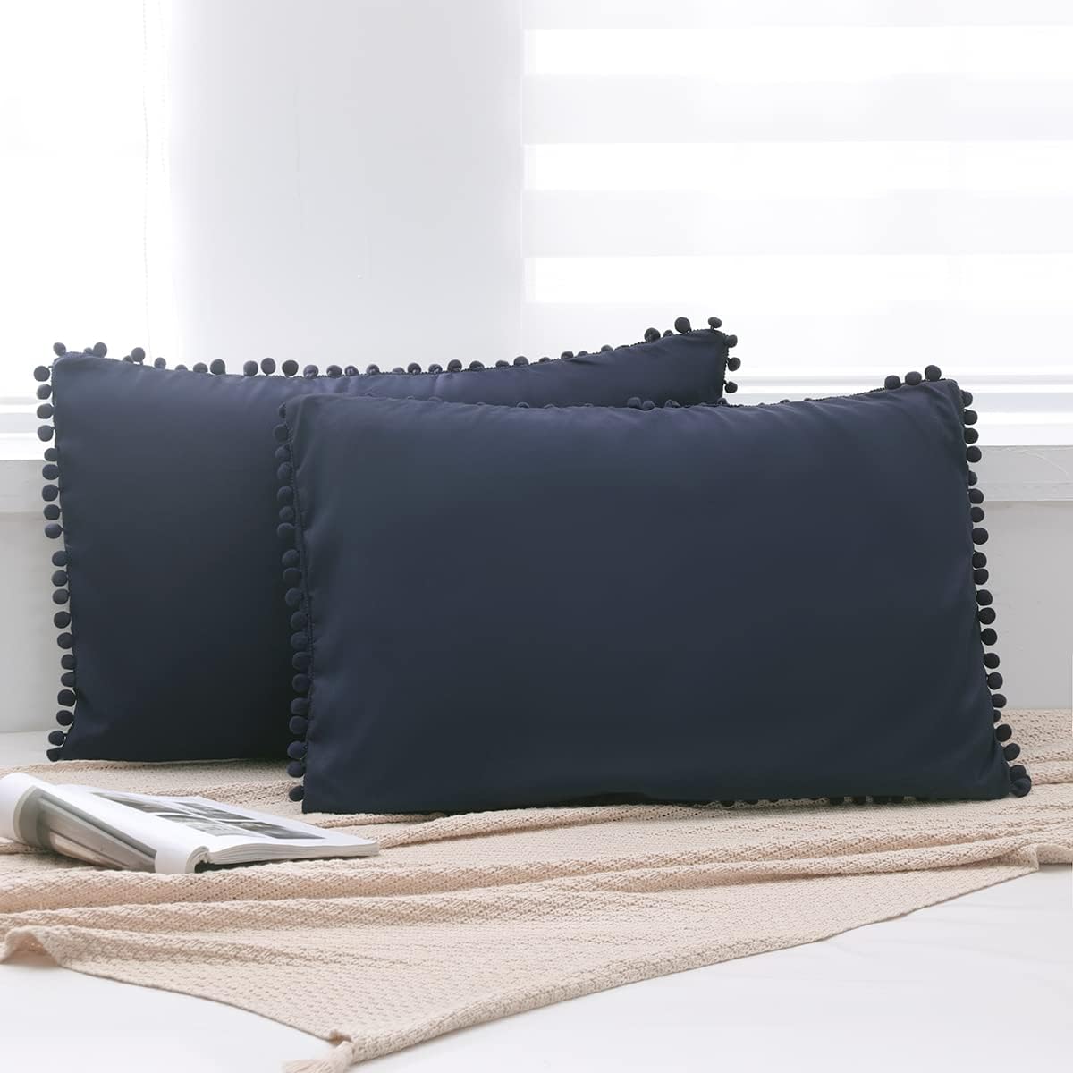 Juego de 2 fundas de almohada suaves de microfibra con borlas, bonitas fundas de almohada transpirables con diseño de sobre, 20 x 30 pulgadas