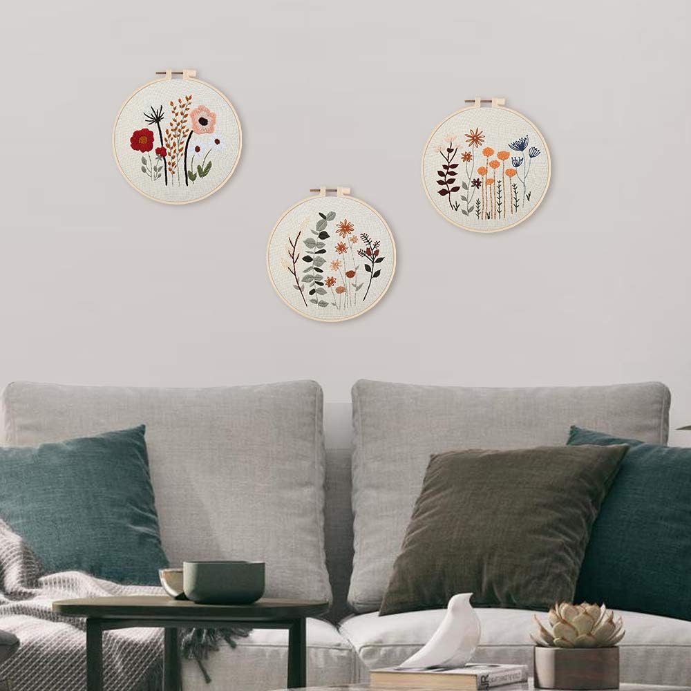 Uphome Paquete de 3 kits de bordado para principiantes con estampado de punto de cruz con bonitos patrones de flores y plantas con 1 aro de bordado
