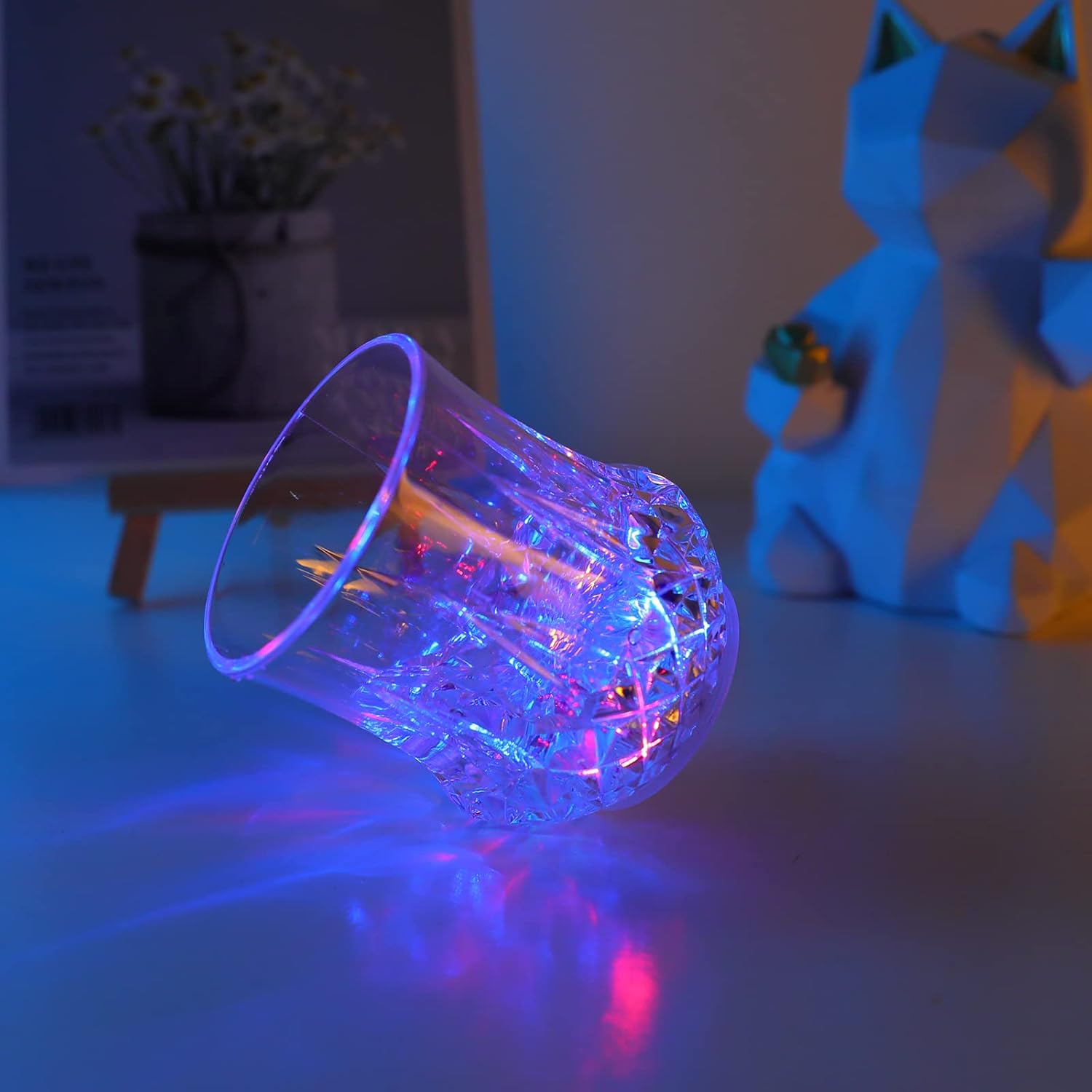 Paquete de 2 vasos de luz intermitente activados por líquido, gafas LED multicolor divertidas con luz para beber, copas de vino brillantes con luces