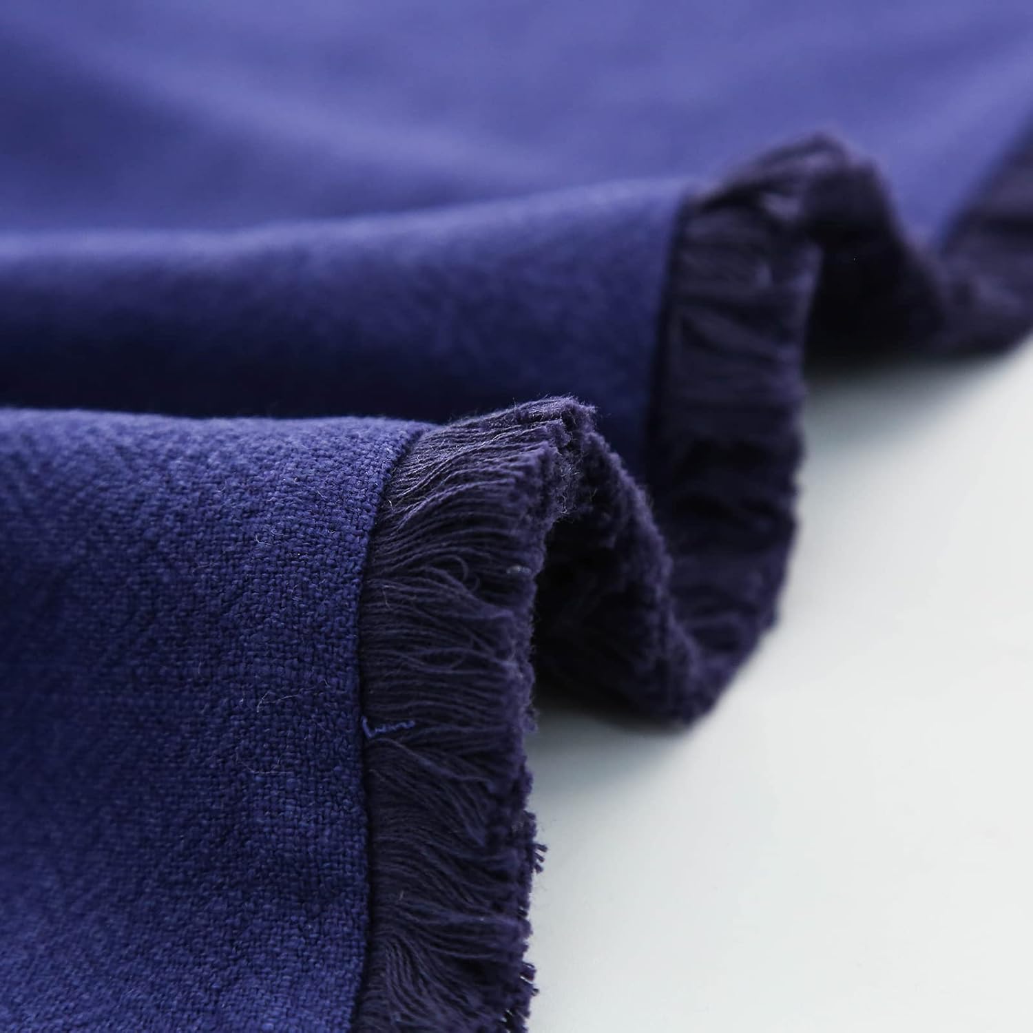 GyiHoong Juego de 2 fundas de almohada de 18 x 18 pulgadas, color azul profundo con flecos y borlas hechas a mano, fundas de almohada bohemias de
