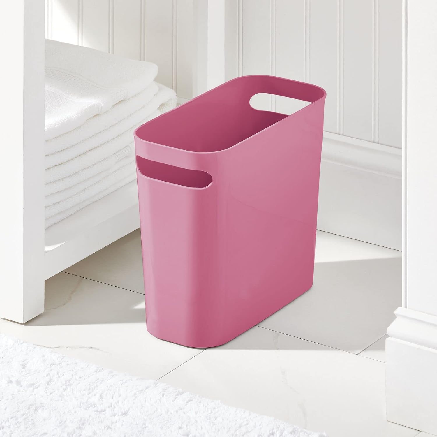 Cubo de basura mDesign rectangular, de plástico, con asas, para baño, cocina, hogar, oficina, dormitorio, habitación de niños, 10 pulgadas de alto,