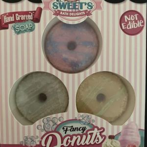 Mini jabones de donas elegantes en aromas de cupcake, algodón de azúcar y frambuesa Mini jabones de donas elegantes en aromas de cupcake, algodón de azúcar y frambuesa
