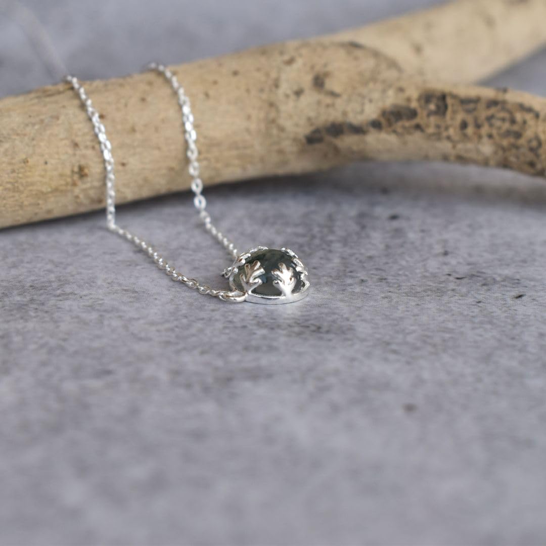 Genuine Moss agate Leaf-Inspired Gemstone Necklace in Solid 925 Sterling Silver Nature’s Elegance Embodied