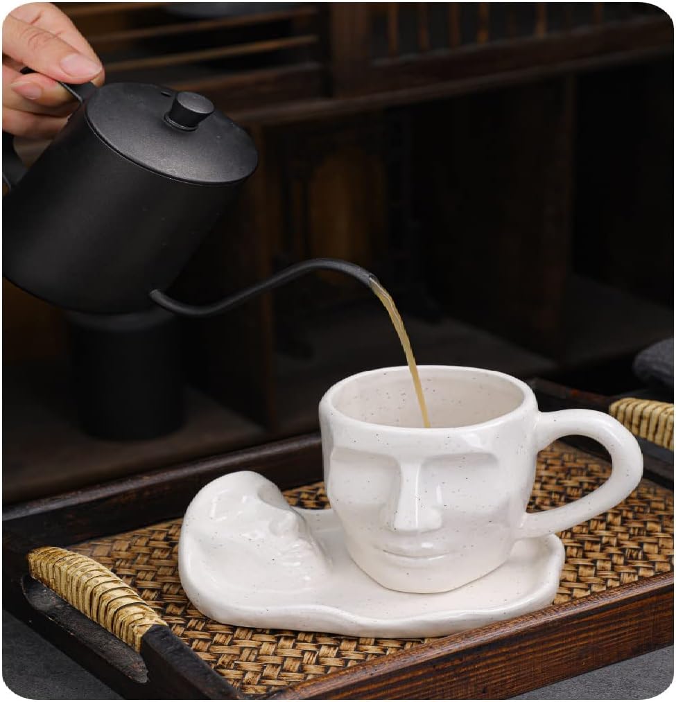 Juego de tazas de besos Taza de cerámica de cara humana Taza de café Pensador Creativo Taza de café Divertida forma de cara taza con bandeja Set