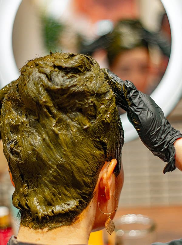 khadi BLACK – Tinte natural para el cabello, tinte para el cabello a base de plantas para un cabello cálido expresivo, negro cálido a negro cuervo