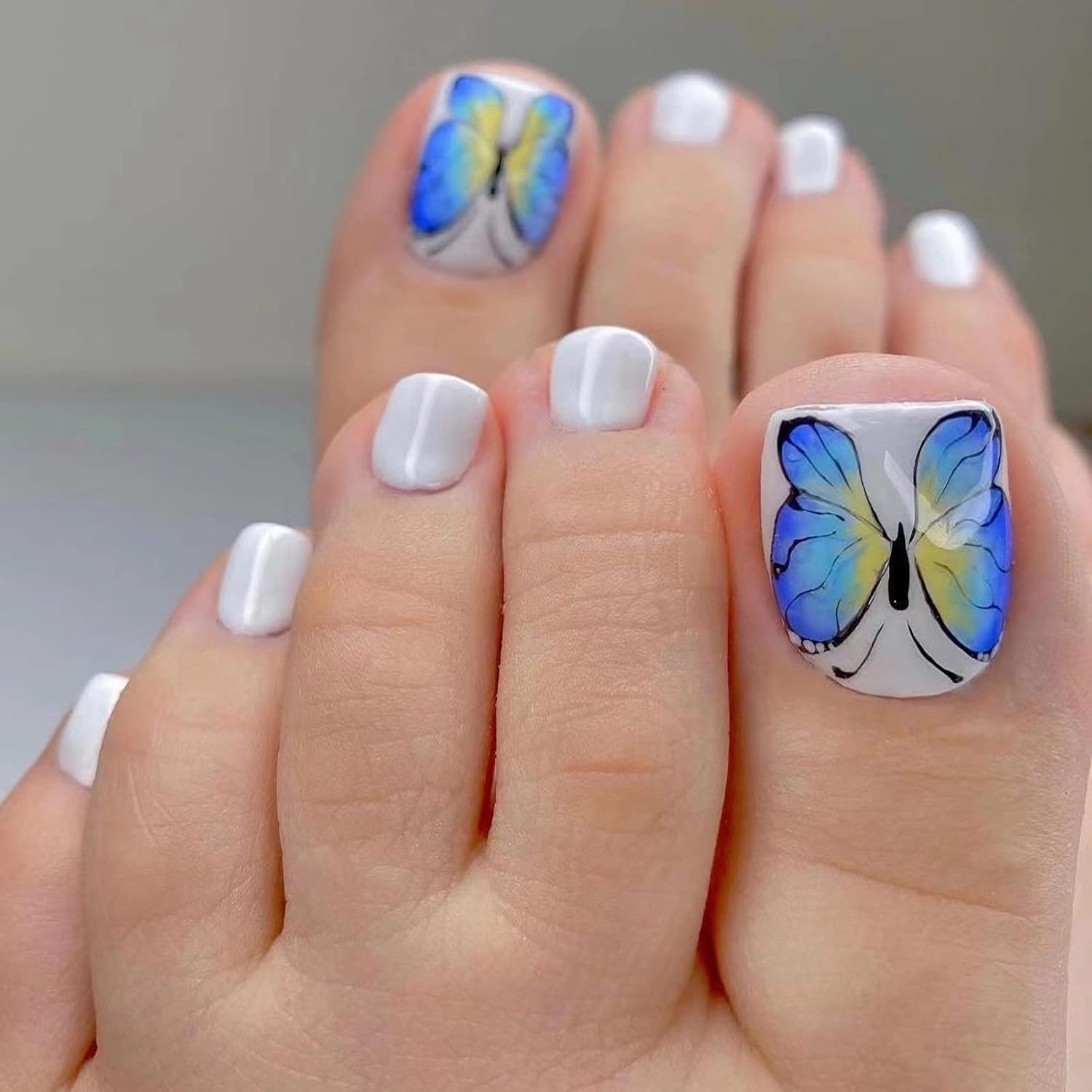 MISUD Uñas postizas brillantes a presión, pegamento blanco en las uñas de los pies de los pies, mariposa azul, uñas acrílicas de gel en uñas