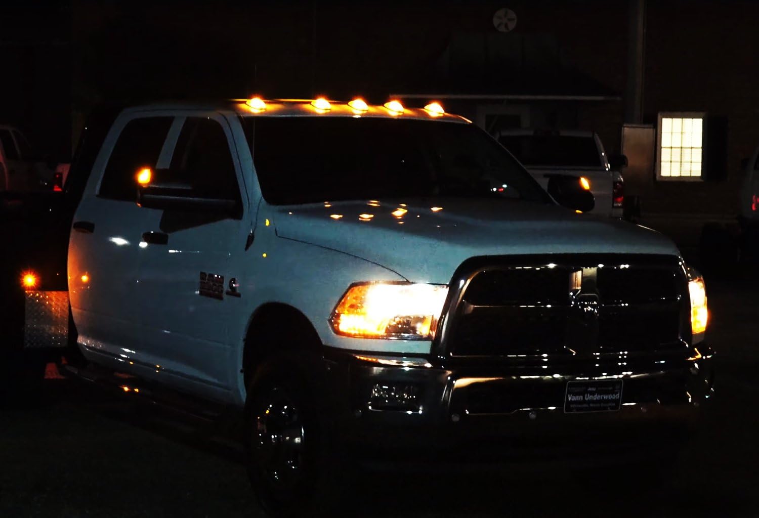 iJDMTOY Kit de montaje de luces LED ámbar de lente transparente para techo de cabina compatible con DodgeRAM ChevroletGMC Ford Toyota Trucks, juego