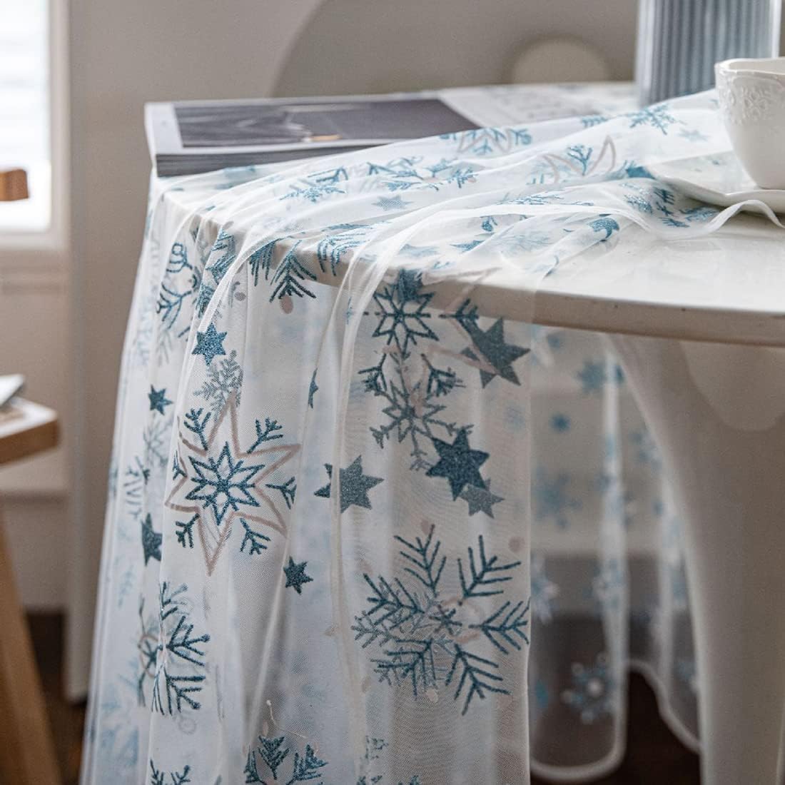 vctops Mantel de encaje con copos de nieve brillantes, para fiestas, bodas, cocina, comedor, decoración del hogar (azul, 59 x 157 pulgadas)