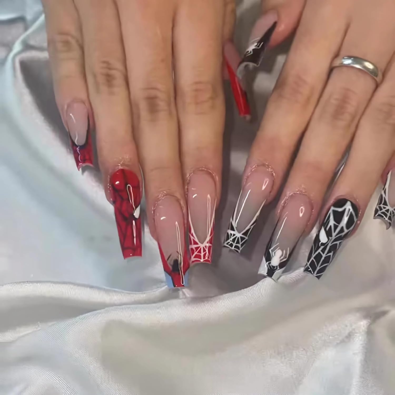 BABALAL Uñas postizas largas a presión en forma de ataúd, uñas postizas francesas negras y rojas con pegamento, uñas acrílicas de araña de