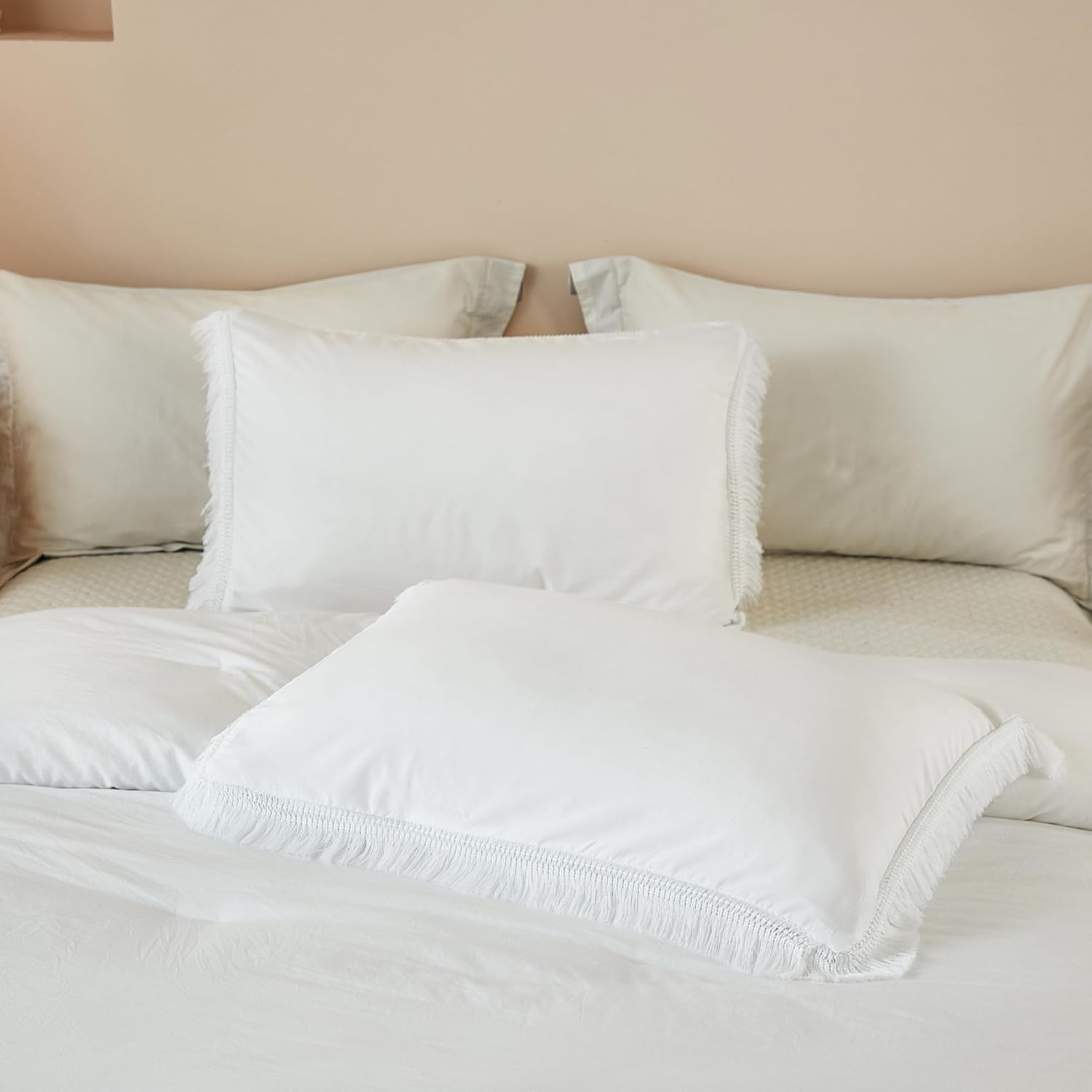 Litanika Juego de edredón blanco tamaño Queen, edredón bohemio con borlas estéticas, juego de ropa de cama ligero de microfibra con flecos de 3