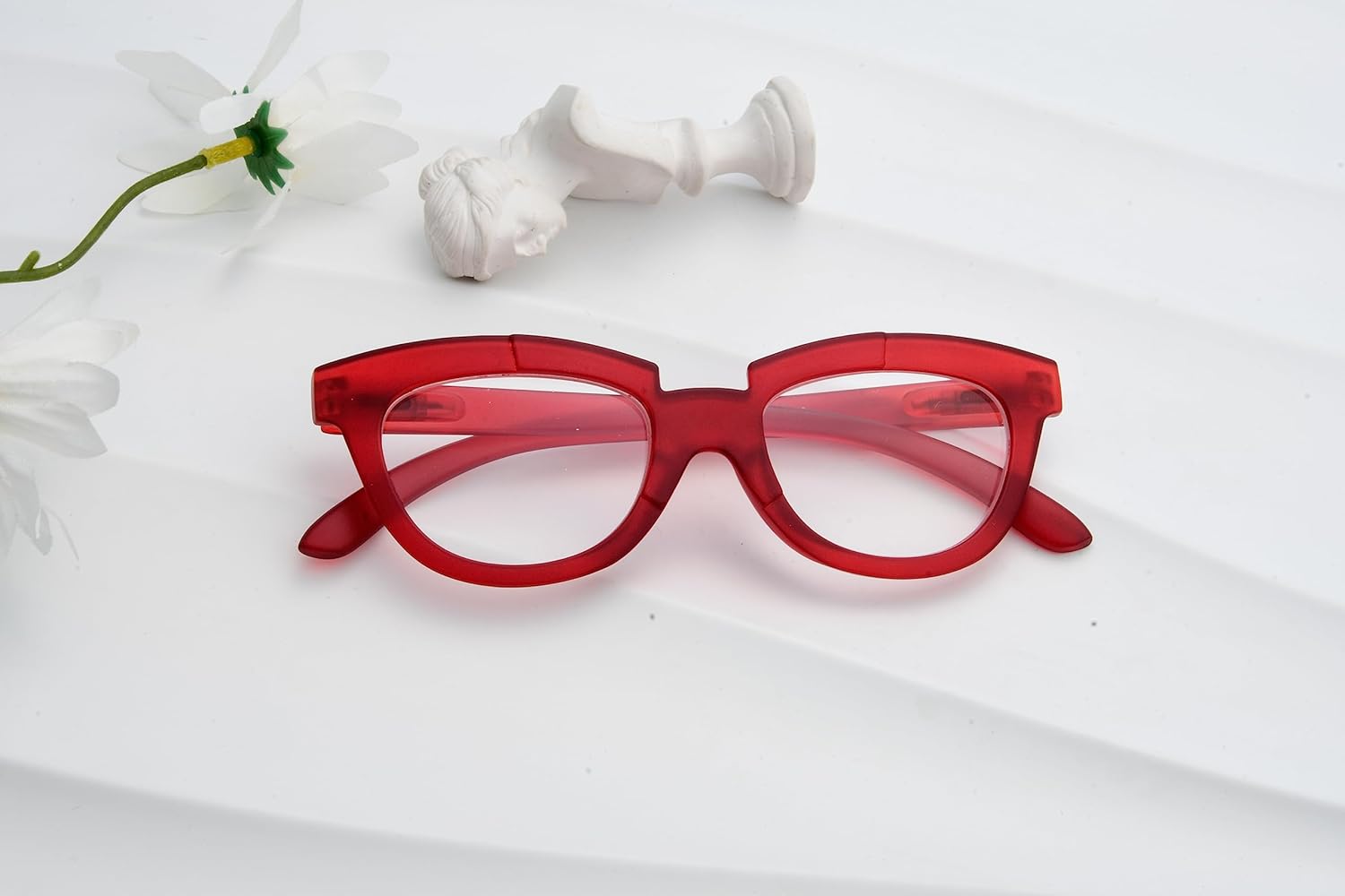 Eyekepper Gafas de lectura de media luna para las mujeres con estilo lectoras señoras – rojo +1.25