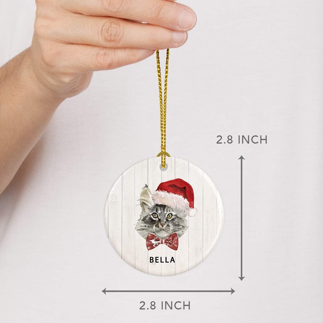 Andaz Press Adorno redondo personalizado de cerámica para árbol de Navidad, Maine Coon, corona de acebo, sombrero de Papá Noel, nombre