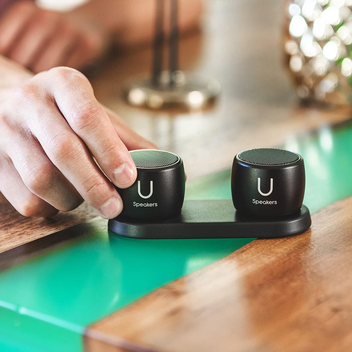 U Pro – Juego de 2 altavoces inalámbricos Bluetooth TWS, increíble sonido envolvente, bandeja de carga, altavoces perfectos para el hogar, fiestas,