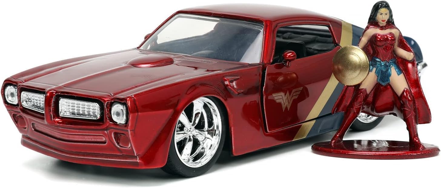 Jada Toys 253253009, DC Comics Wonder Woman with 1972 Pontiac Firebird, DC Comics Wonder Woman Metal Figure and Her 1972 Pontiac Firebird with