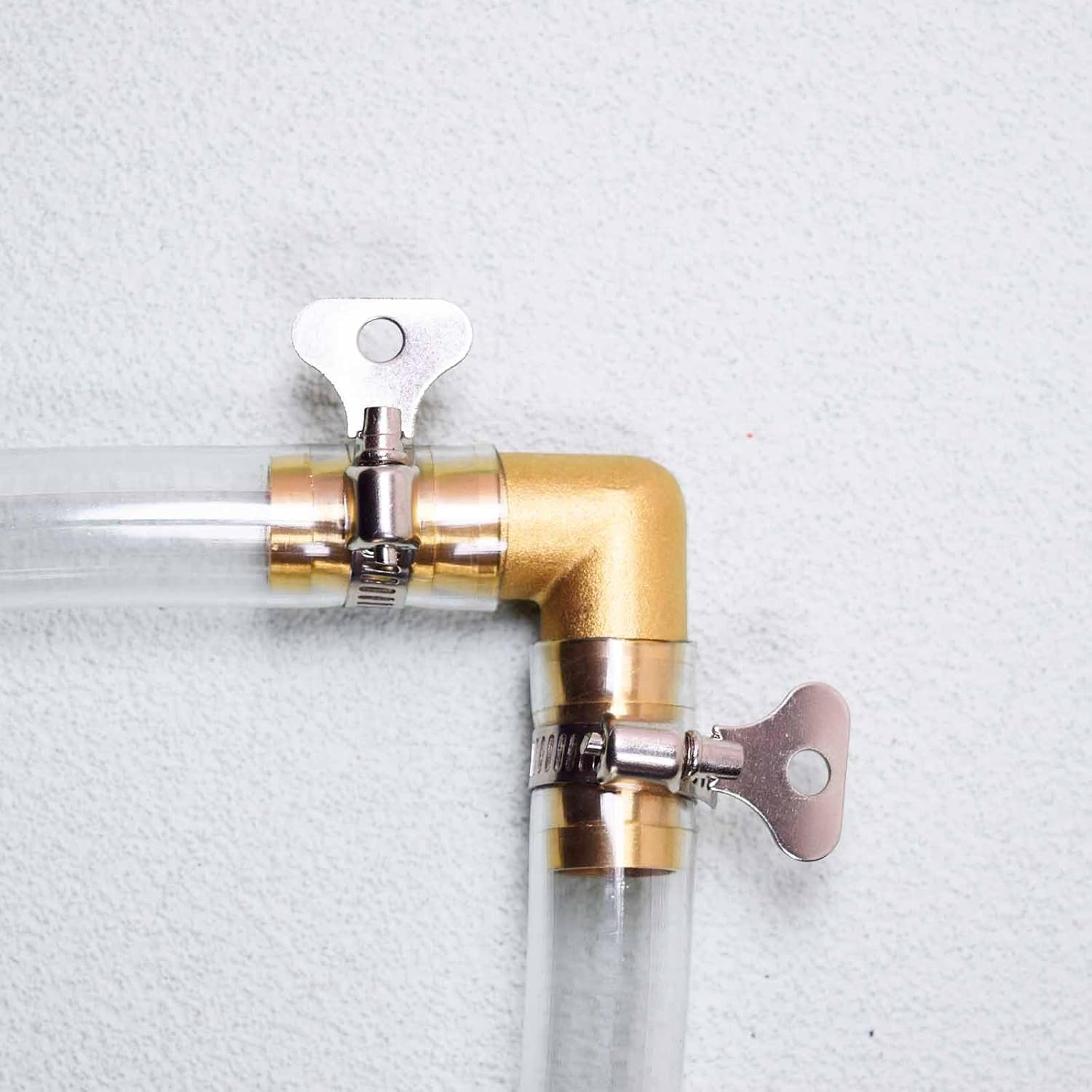 Paquete de 2 codos de púas de manguera de latón de 90 grados L de ángulo recto para agua, combustible y aire con 4 abrazaderas de manguera (púas de