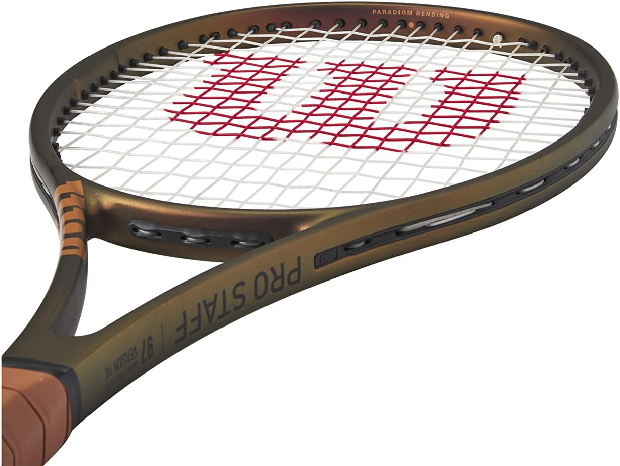 Wilson Pro Staff 97 v14 – Raqueta de tenis con cuerda de raqueta Syn Gut de 0.56 oz a tensión de rango medio en tu elección de colores, potencia