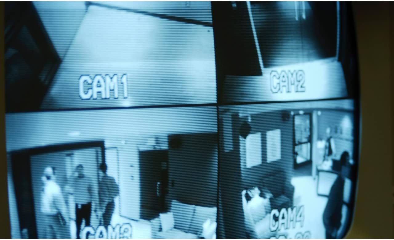 ACTI Corporation B412 3MP IR, Extreme WDR, SLLS Cámara bala de red para exteriores con lente varifocal de 0.185-1.850 in y zoom de 10x, blanco.